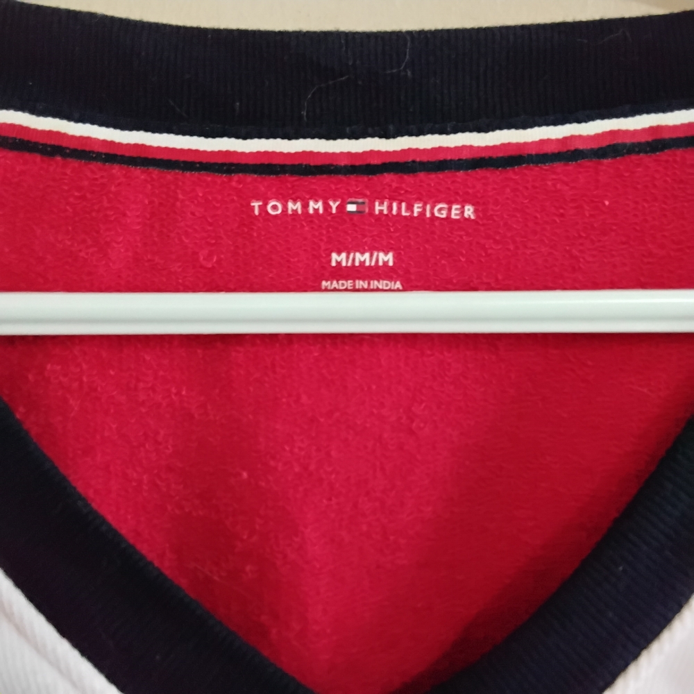 Vintage Tommy Hilfiger Red Cropped V-Neck French Terry Long Sleeve – Medium EUC - Picture 4 of 16